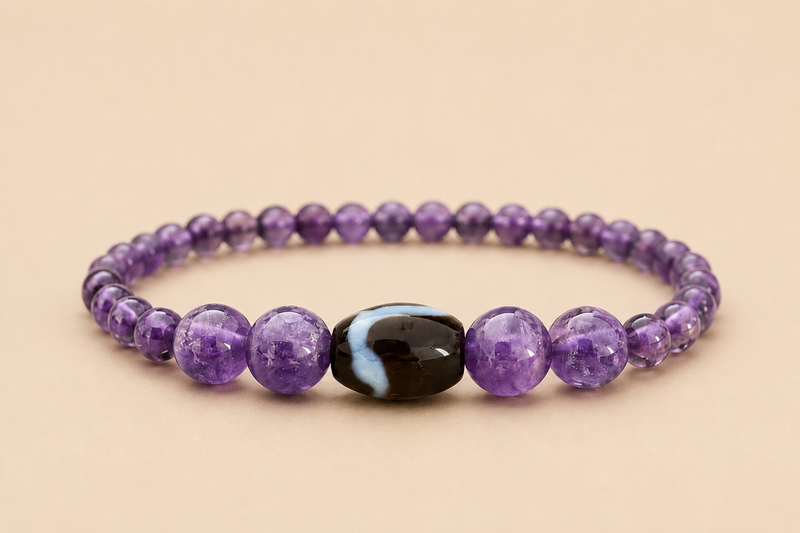 Bracelet avec une petite Amulette