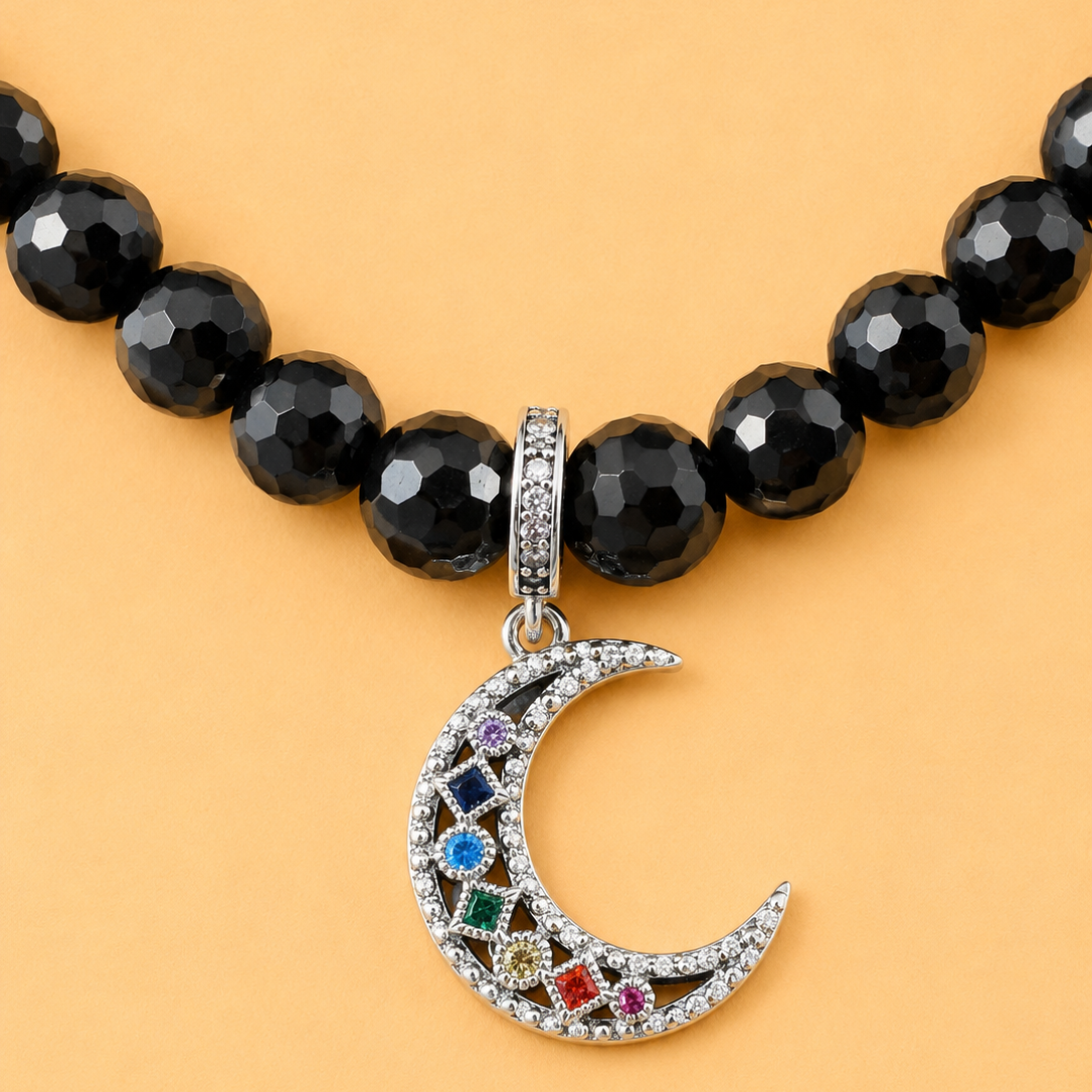 Bracelet en Onyx noir avec pendentif Croissant de Lune (Protection, transformation)