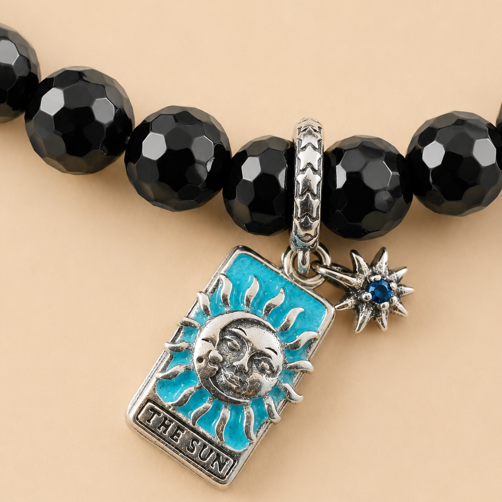 Bracelet en Onyx noir avec pendentif Le Soleil (Force et protection)