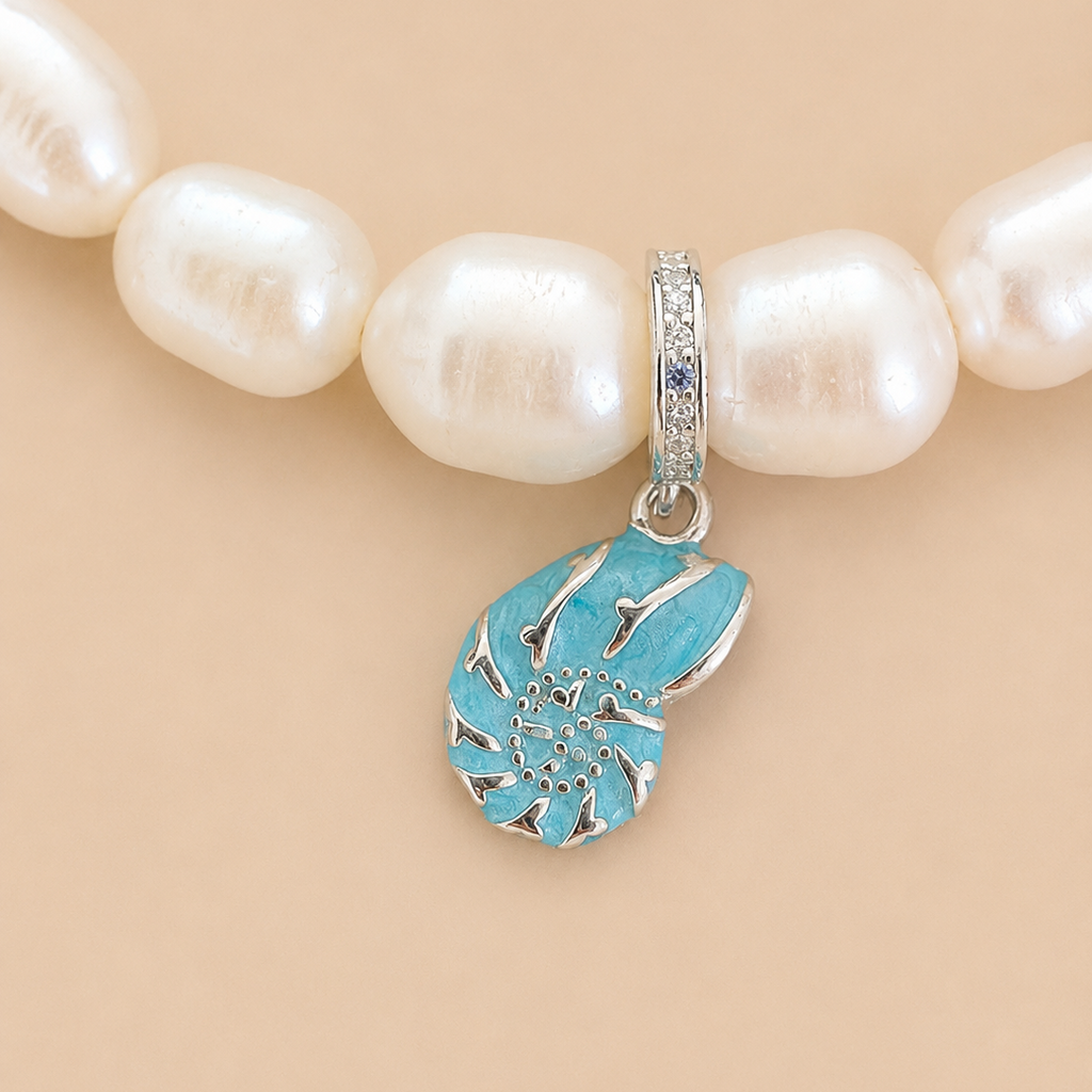 Bracelete en perles d'eau douce avec coquillage (Sérénité)
