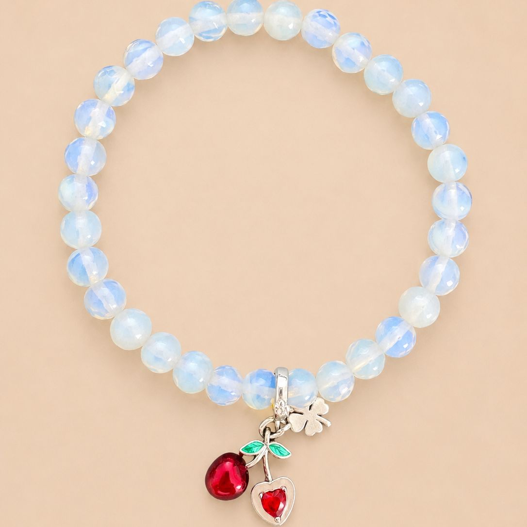 Bracelet en Pierre de Lune avec pendentif Cerise (Nouveaux commencements)