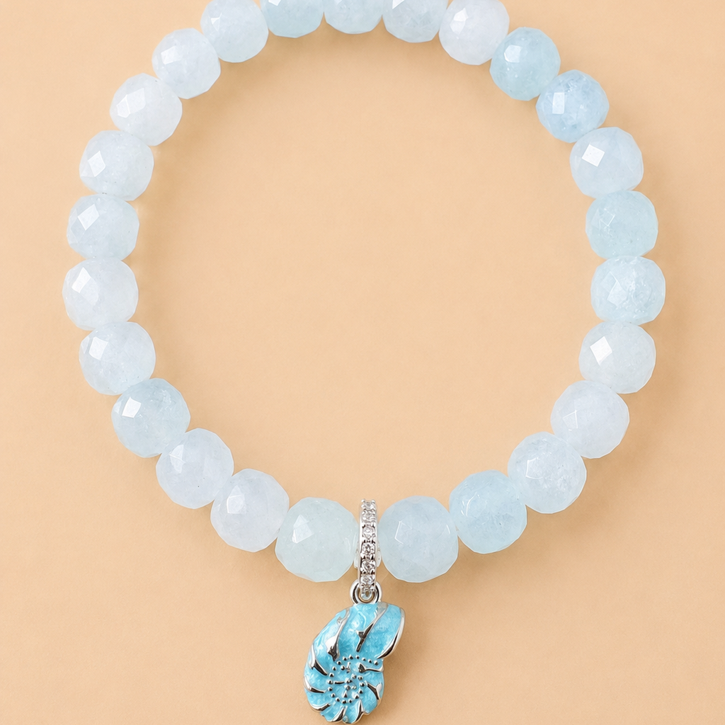 Bracelet en Aigue-Marine avec pendentif Coquillage (Protection, intuition, calme)