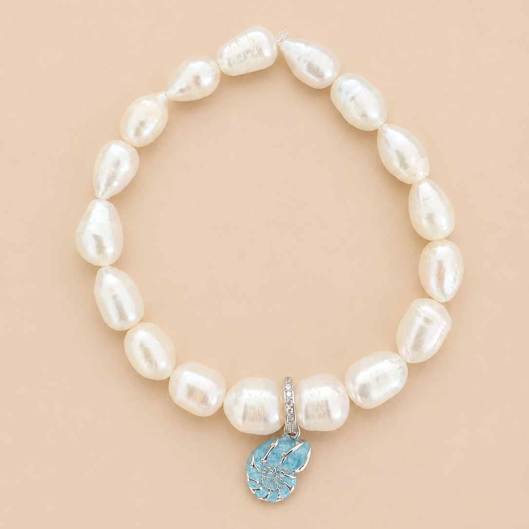 Bracelete en perles d'eau douce avec coquillage (Sérénité)
